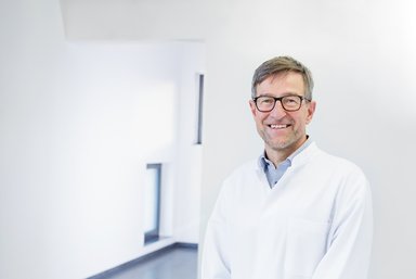 Dr. med. Bernd Köster